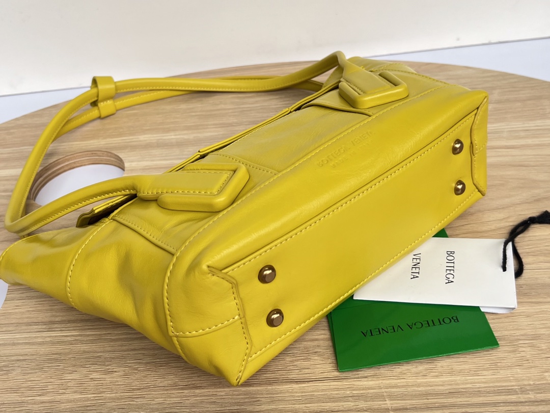 Bottega Veneta Arco Bag-23x21X9CM