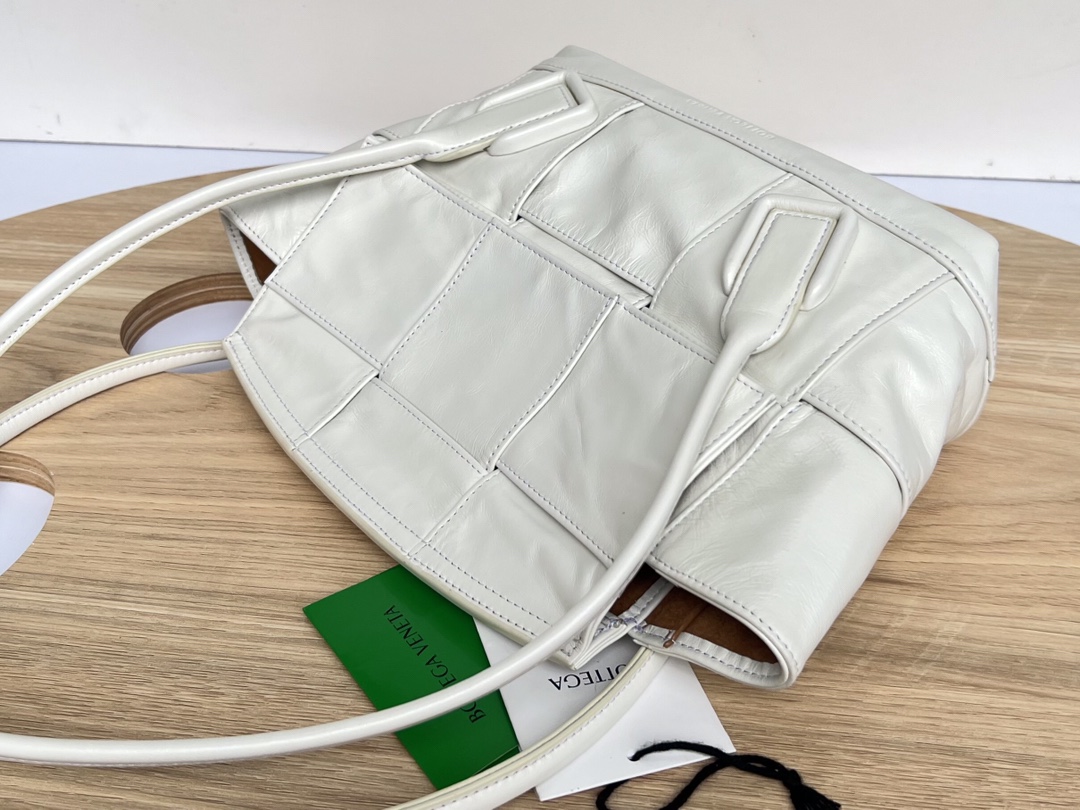 Bottega Veneta Arco Bag-23x21X9CM