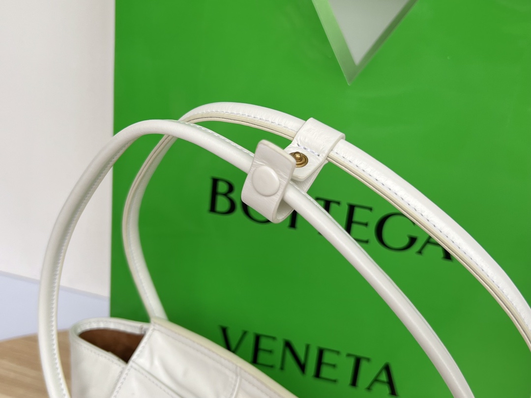 Bottega Veneta Arco Bag-23x21X9CM