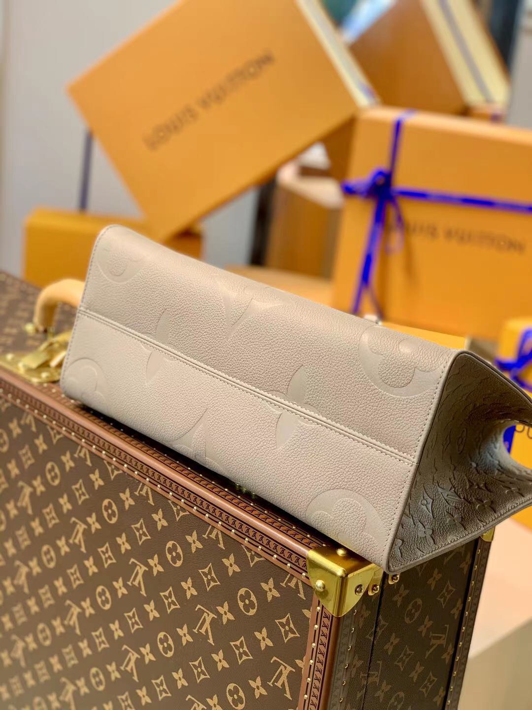 Louis Vuitton Small Onthego Handbag-35*28*15CM