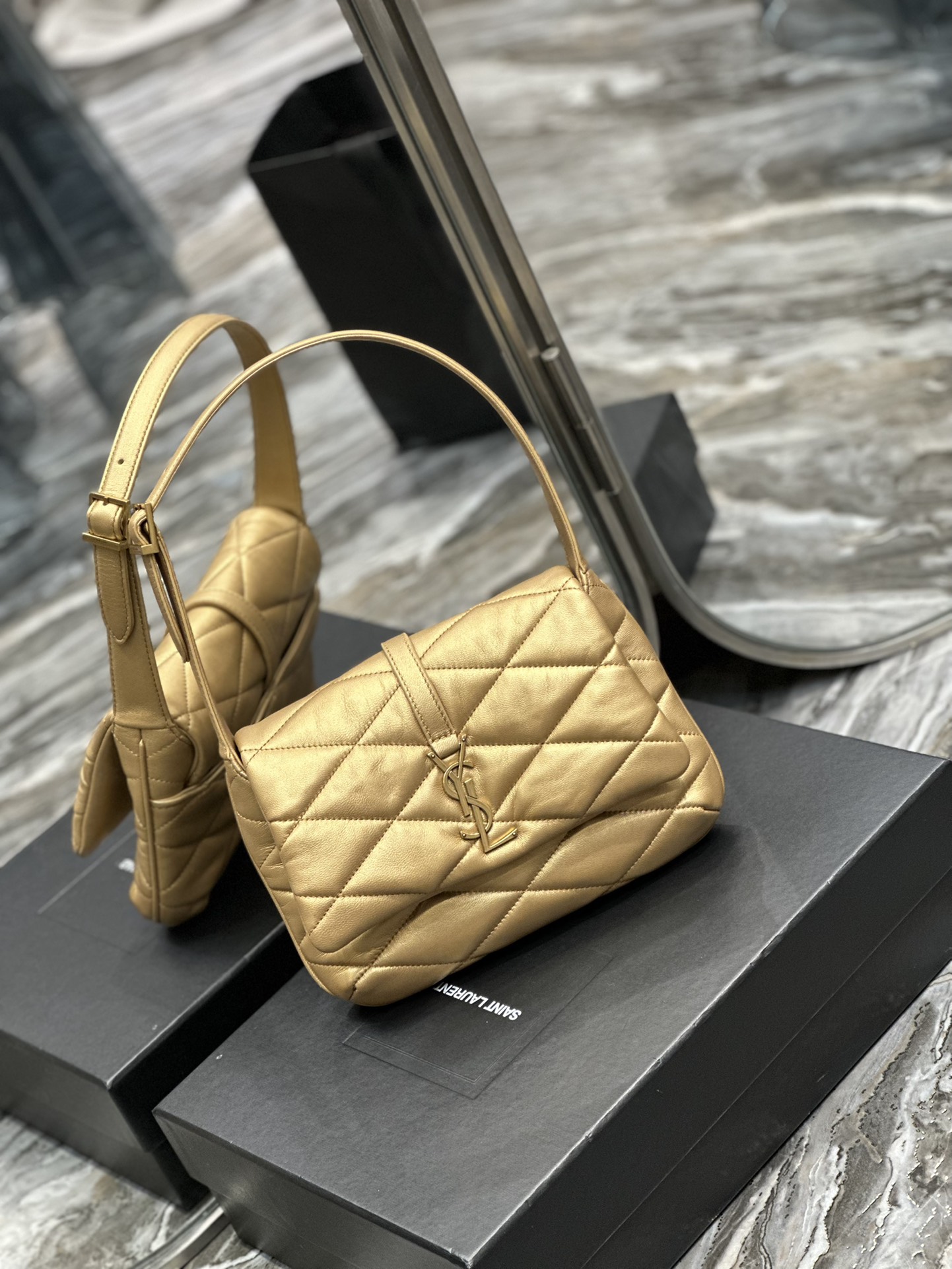 YSL Le5A7 Vintage Bag-24×18×5.5CM