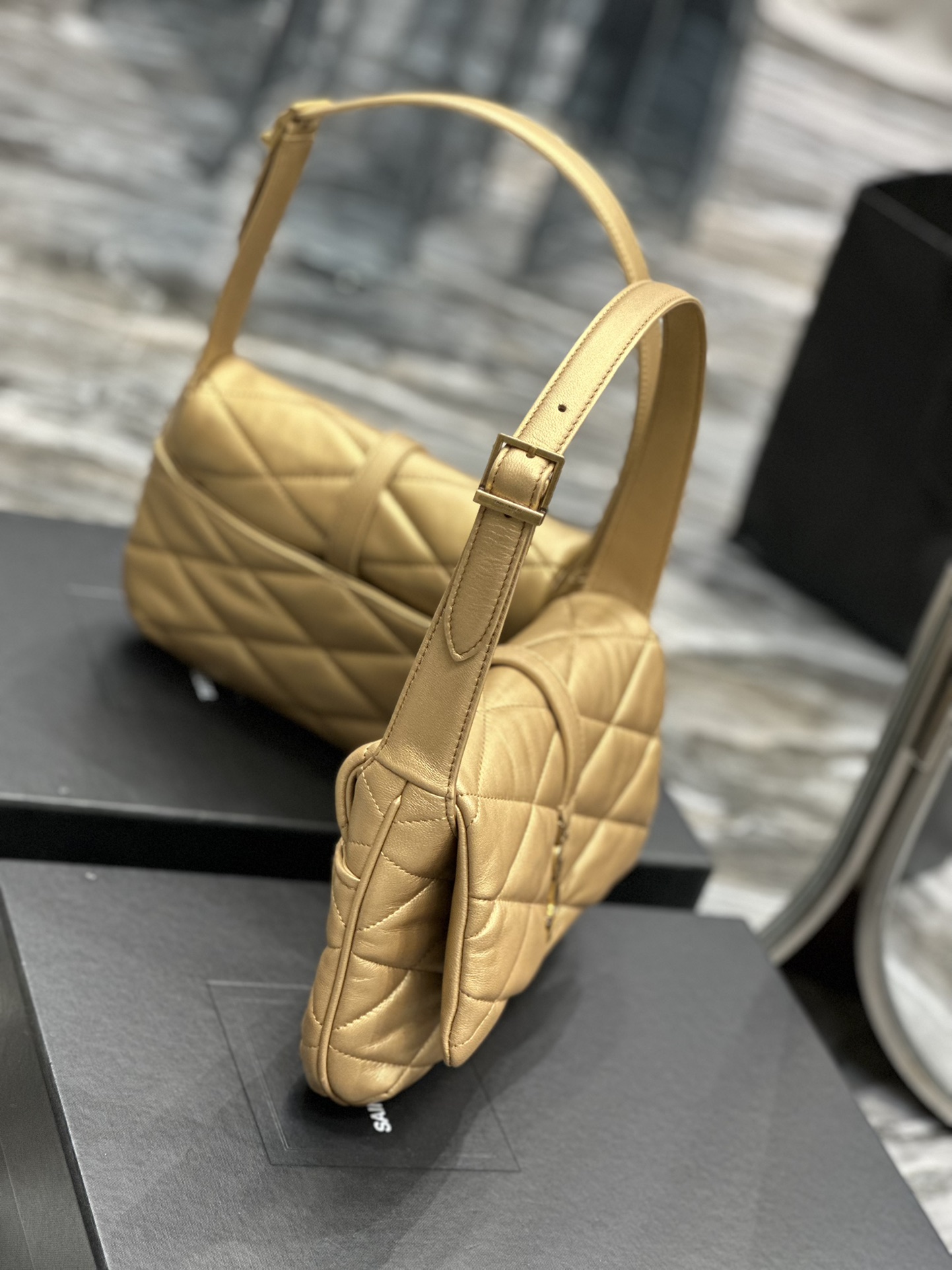 YSL Le5A7 Vintage Bag-24×18×5.5CM