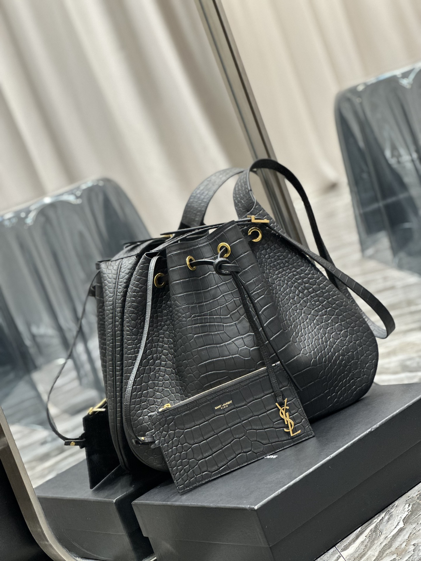YSL Flat Hobo Bag-44×33×2.5CM