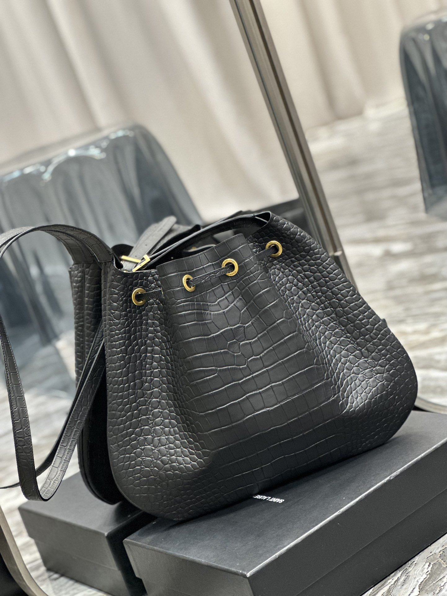YSL Flat Hobo Bag-44×33×2.5CM