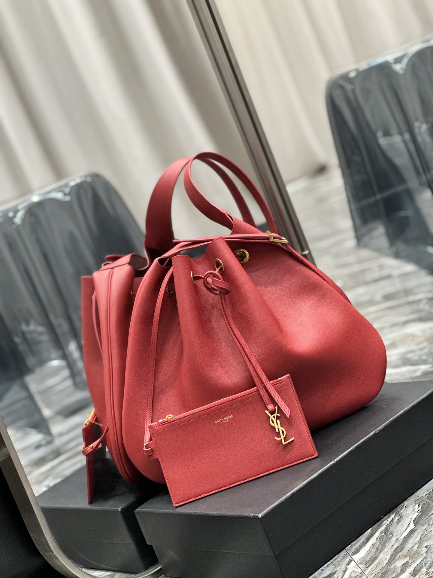 YSL Flat Hobo Bag-44×33×2.5CM