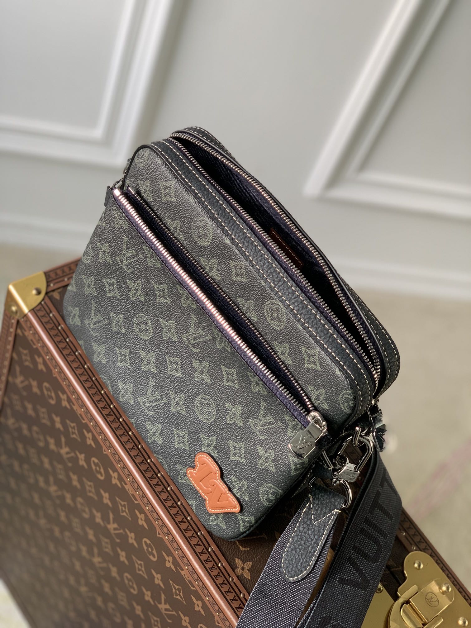 Louis Vuitton Messenger Bag-M46340-25*18*7CM Louis Vuitton Messenger Bag-M46340-25*18*7CM