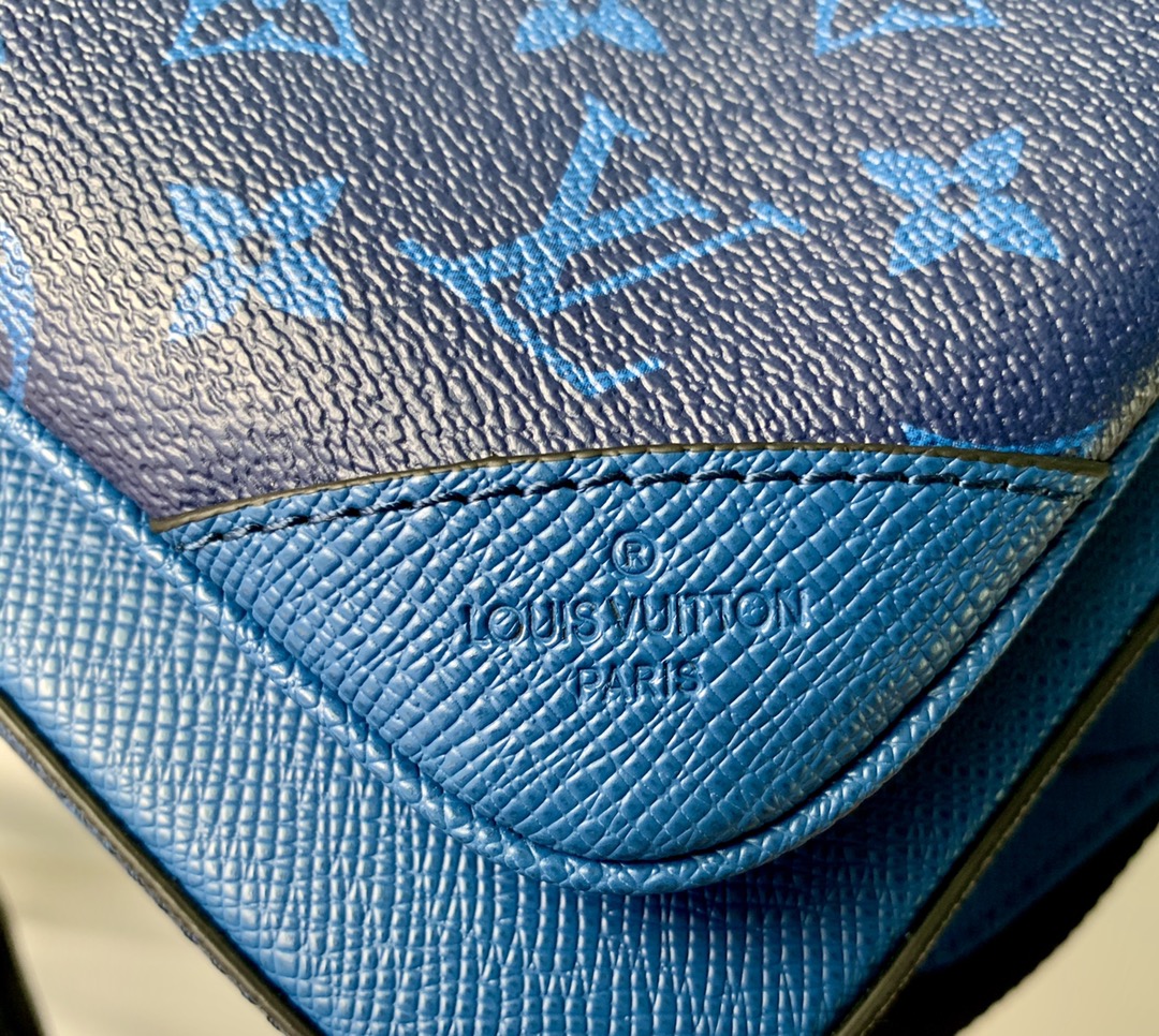 Louis Vuitton Messenger Bag-M69443-25*18*7CM Louis Vuitton Messenger Bag-M69443-25*18*7CM