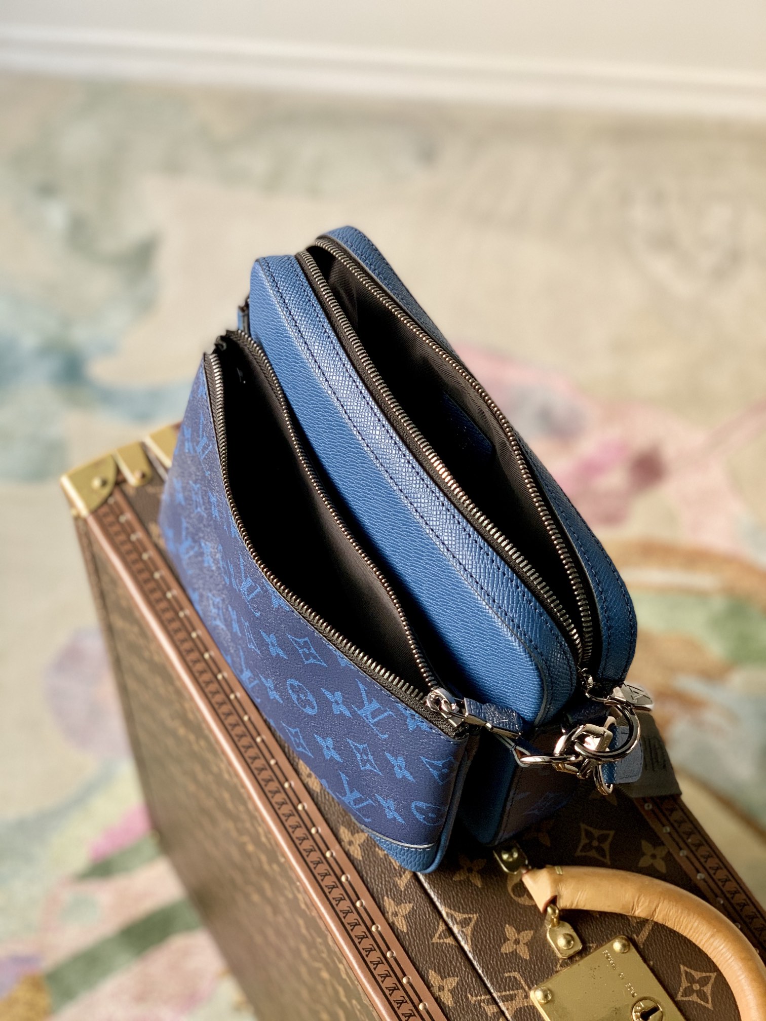 Louis Vuitton Messenger Bag-M69443-25*18*7CM Louis Vuitton Messenger Bag-M69443-25*18*7CM