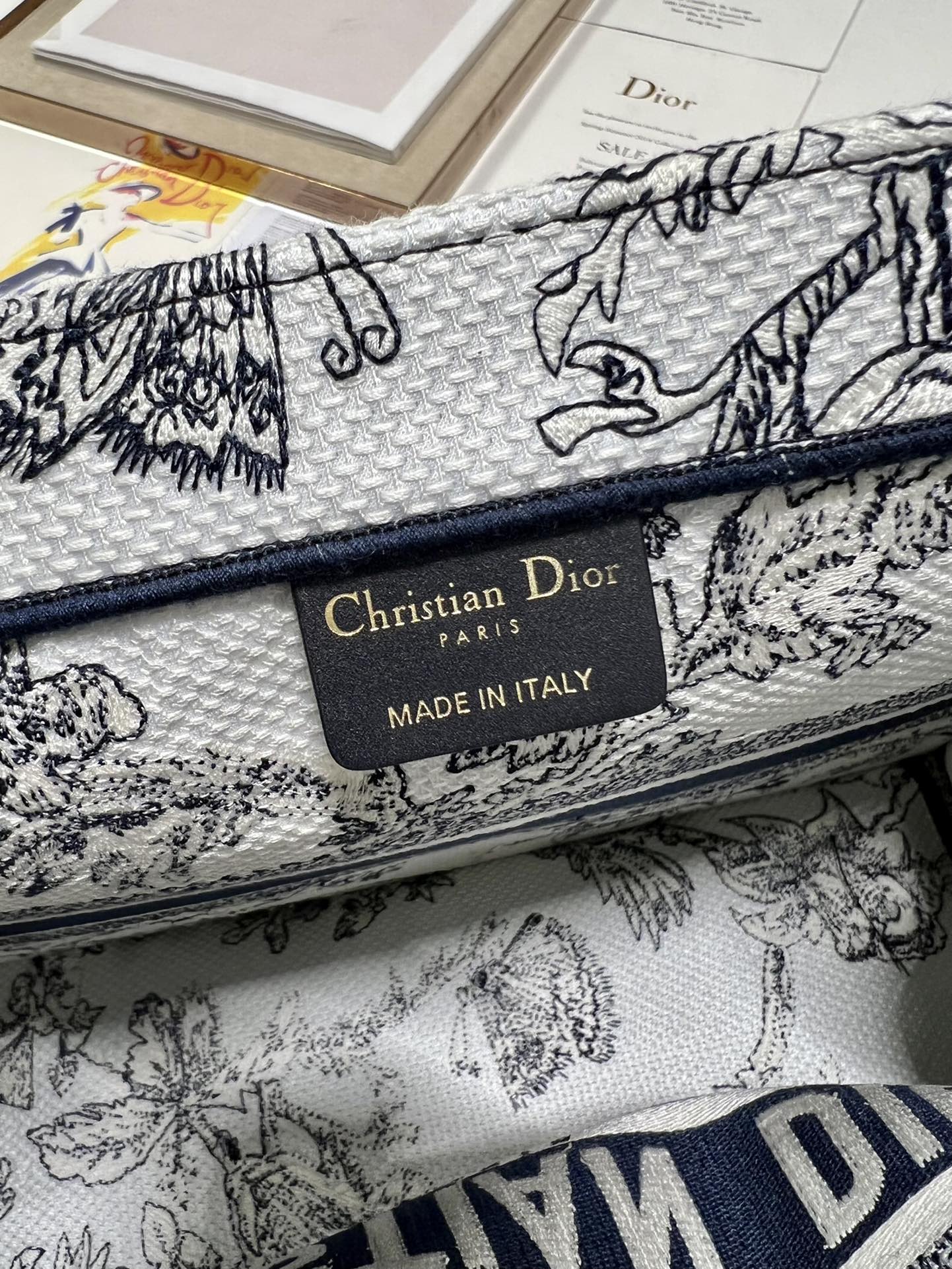Diro Small Book Tote-36*18*28CM