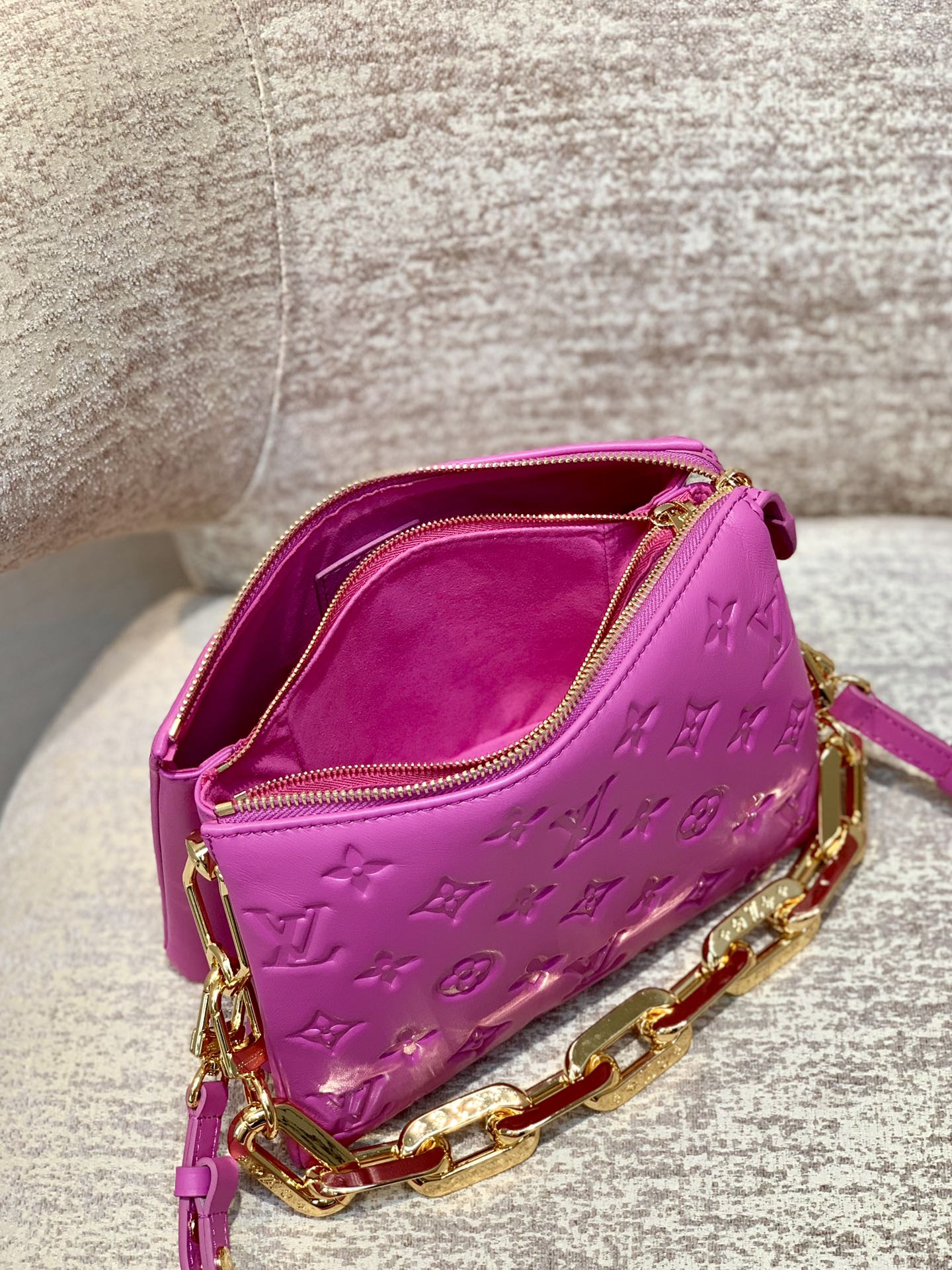 Louis Vuitton Coussin BB Bag-21*16*7 CM