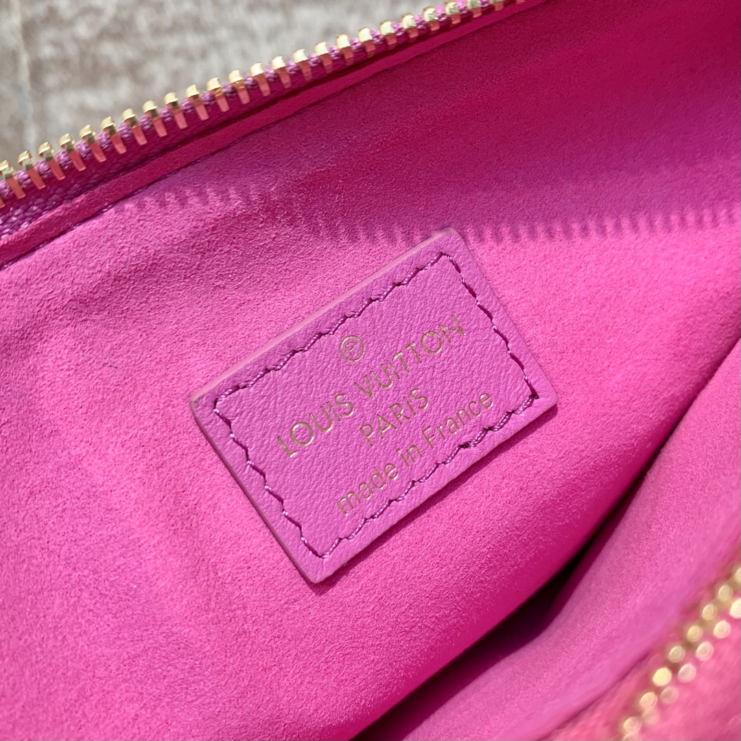 Louis Vuitton Coussin BB Bag-21*16*7 CM