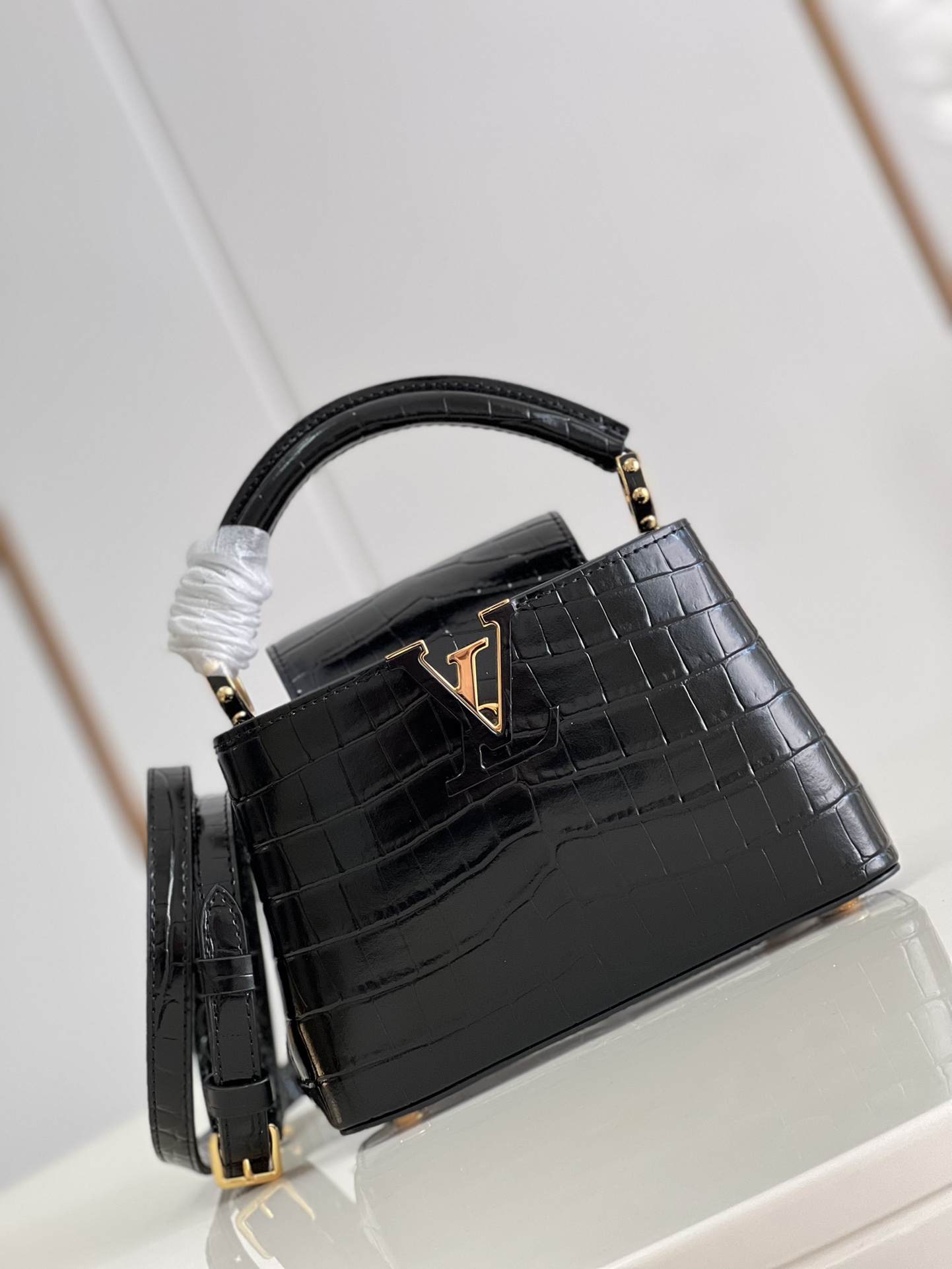 Louis Vuitton Mini Capucines Handlebag-21*14*8CM