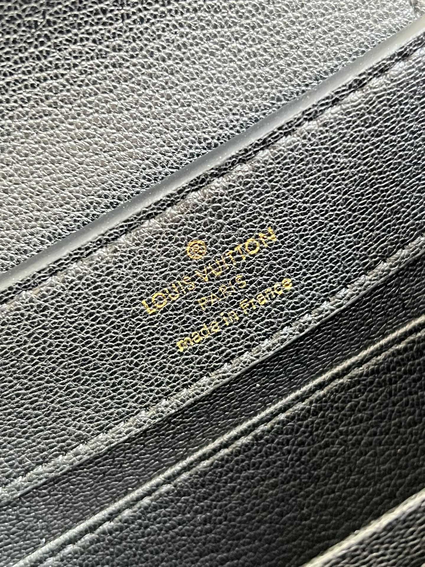 Louis Vuitton Mini Capucines Handlebag-21*14*8CM