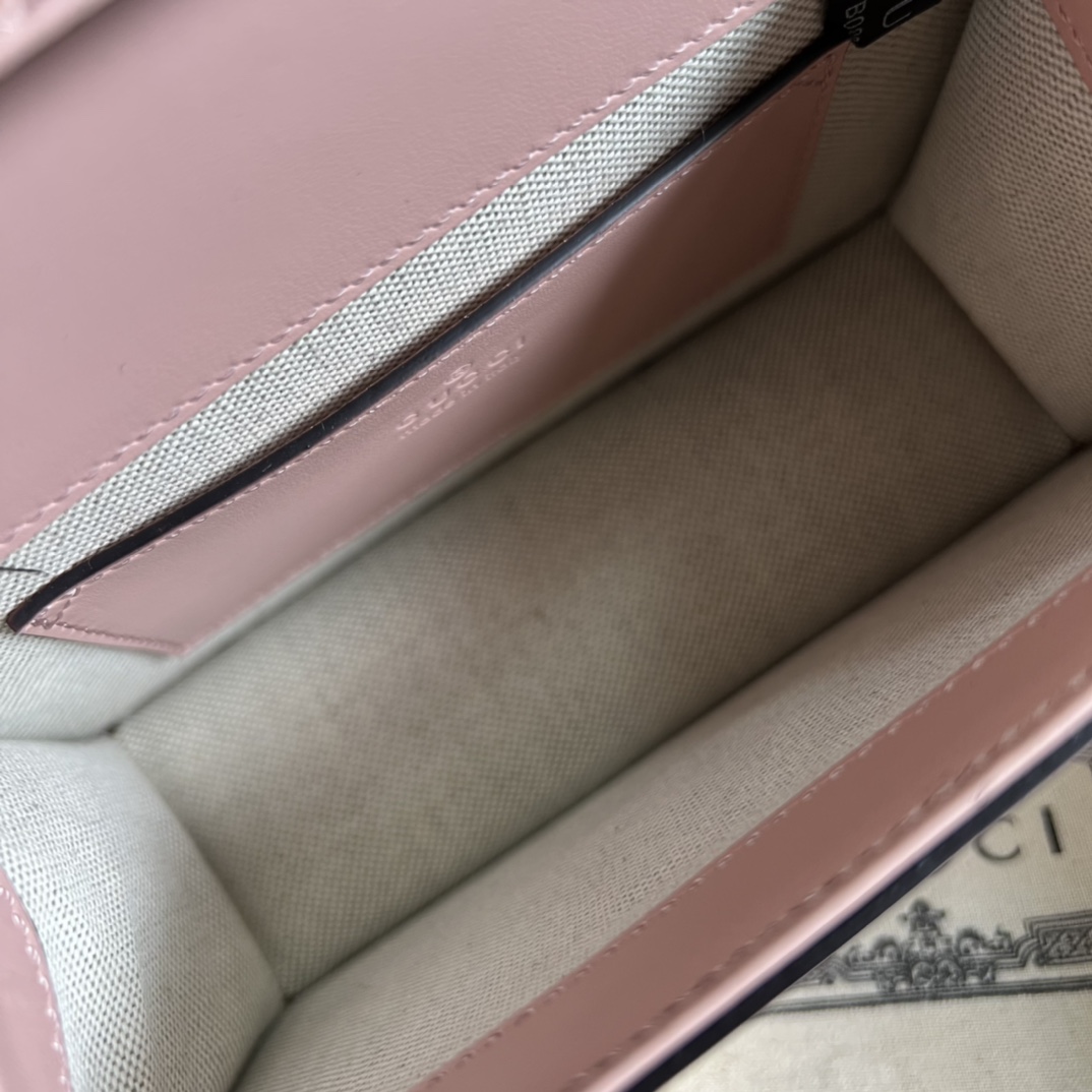 Gucci GG Matelassé Handlebag-18*13*6.5CM