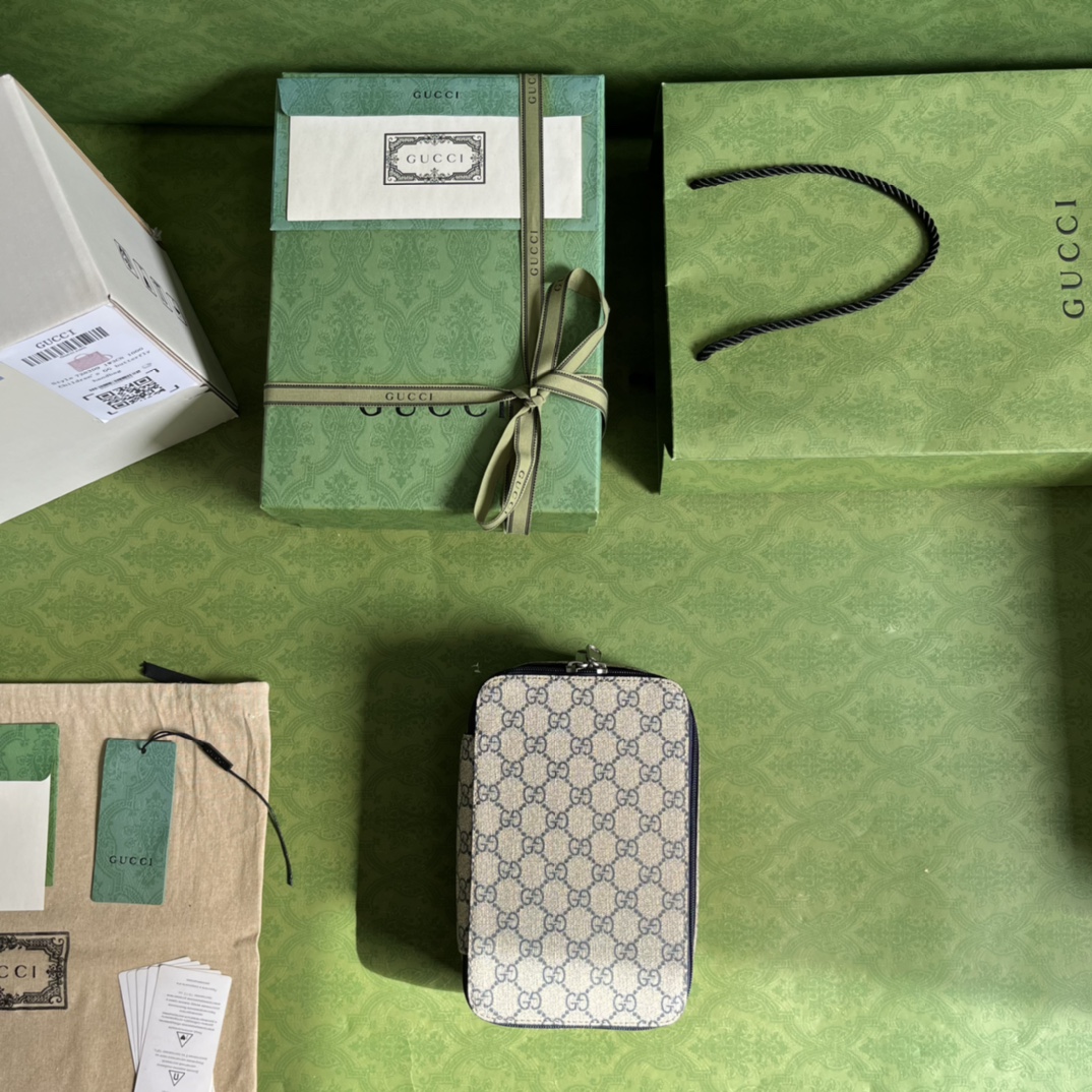 Gucci Pouch-22*8*14CM Gucci Pouch-22*8*14CM