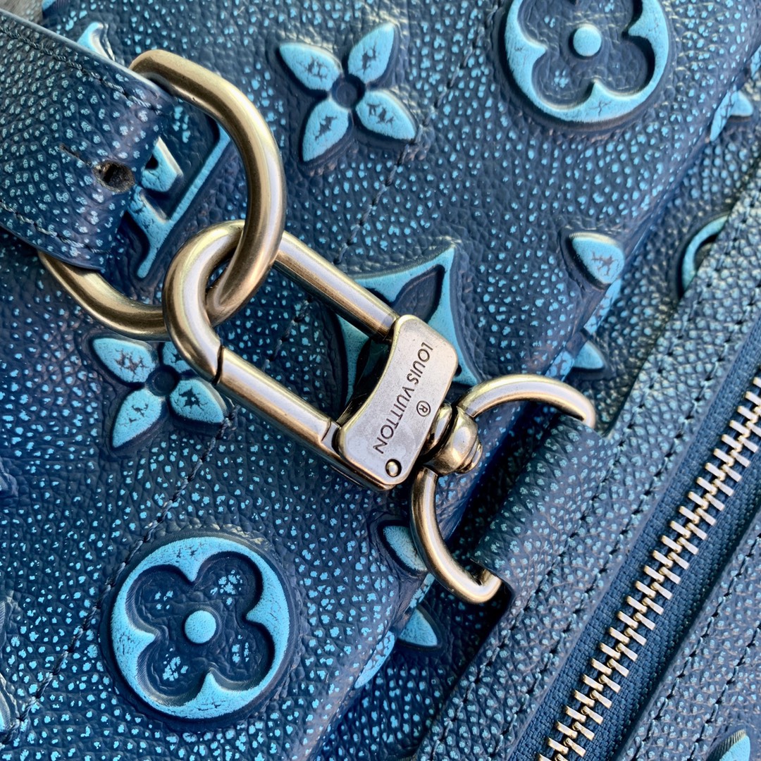 Louis Vuitton Roll Top Backpack-29*42*15CM