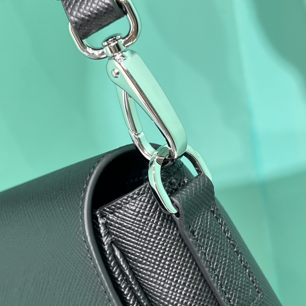 Prada Crossbody Bag-2VD046 -26*18*6.5CM Prada Crossbody Bag-2VD046 -26*18*6.5CM