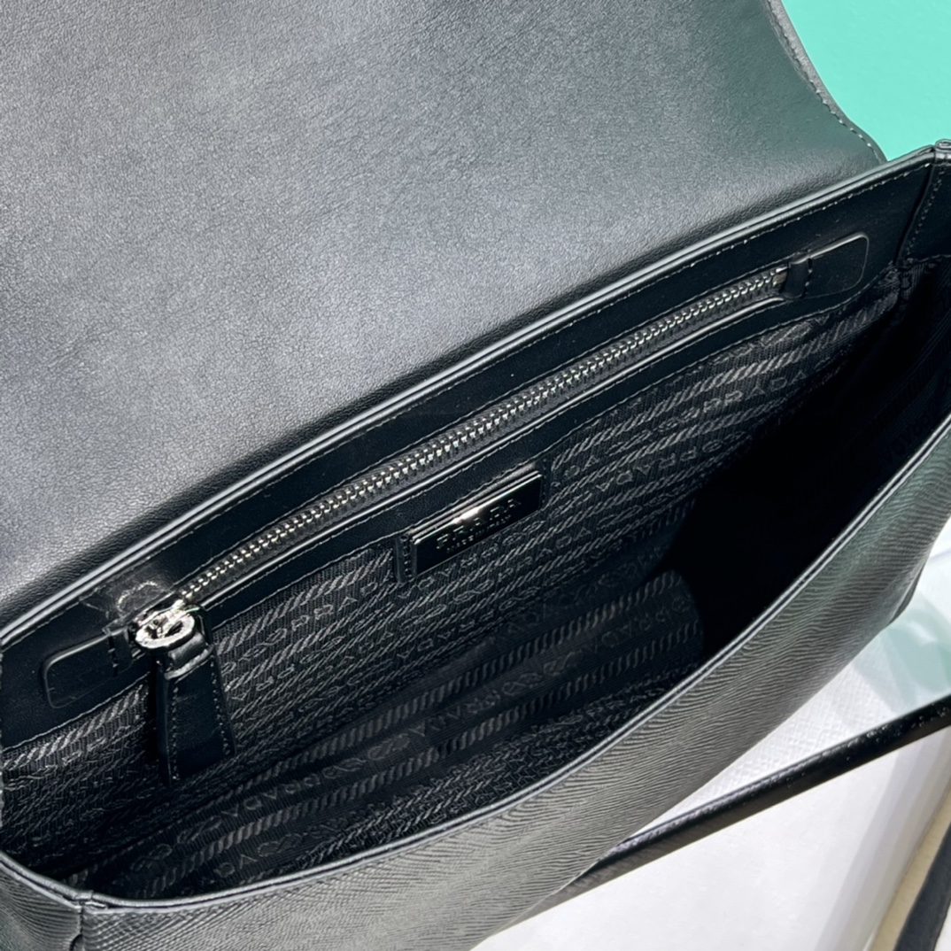 Prada Crossbody Bag-2VD046 -26*18*6.5CM Prada Crossbody Bag-2VD046 -26*18*6.5CM