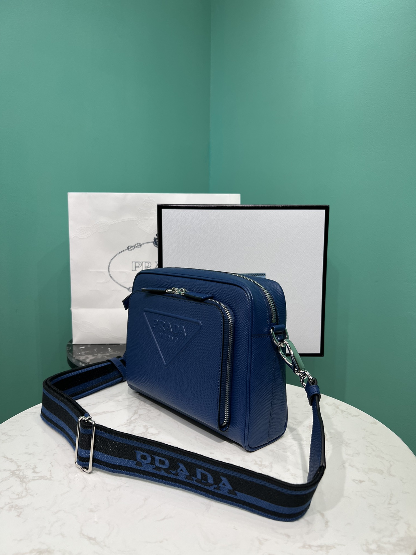Prada Crossbody Bag-2VH152-24*18*6CM Prada Crossbody Bag-2VH152-24*18*6CM