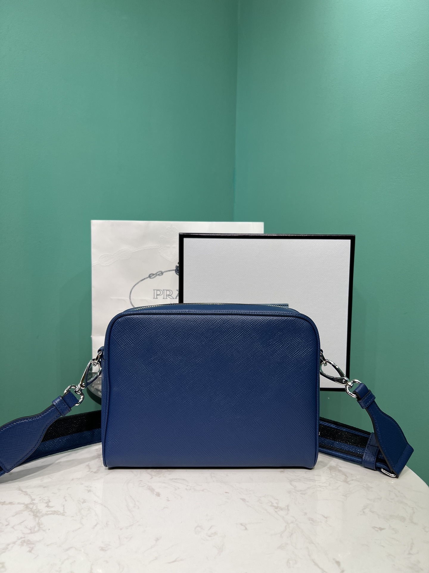 Prada Crossbody Bag-2VH152-24*18*6CM