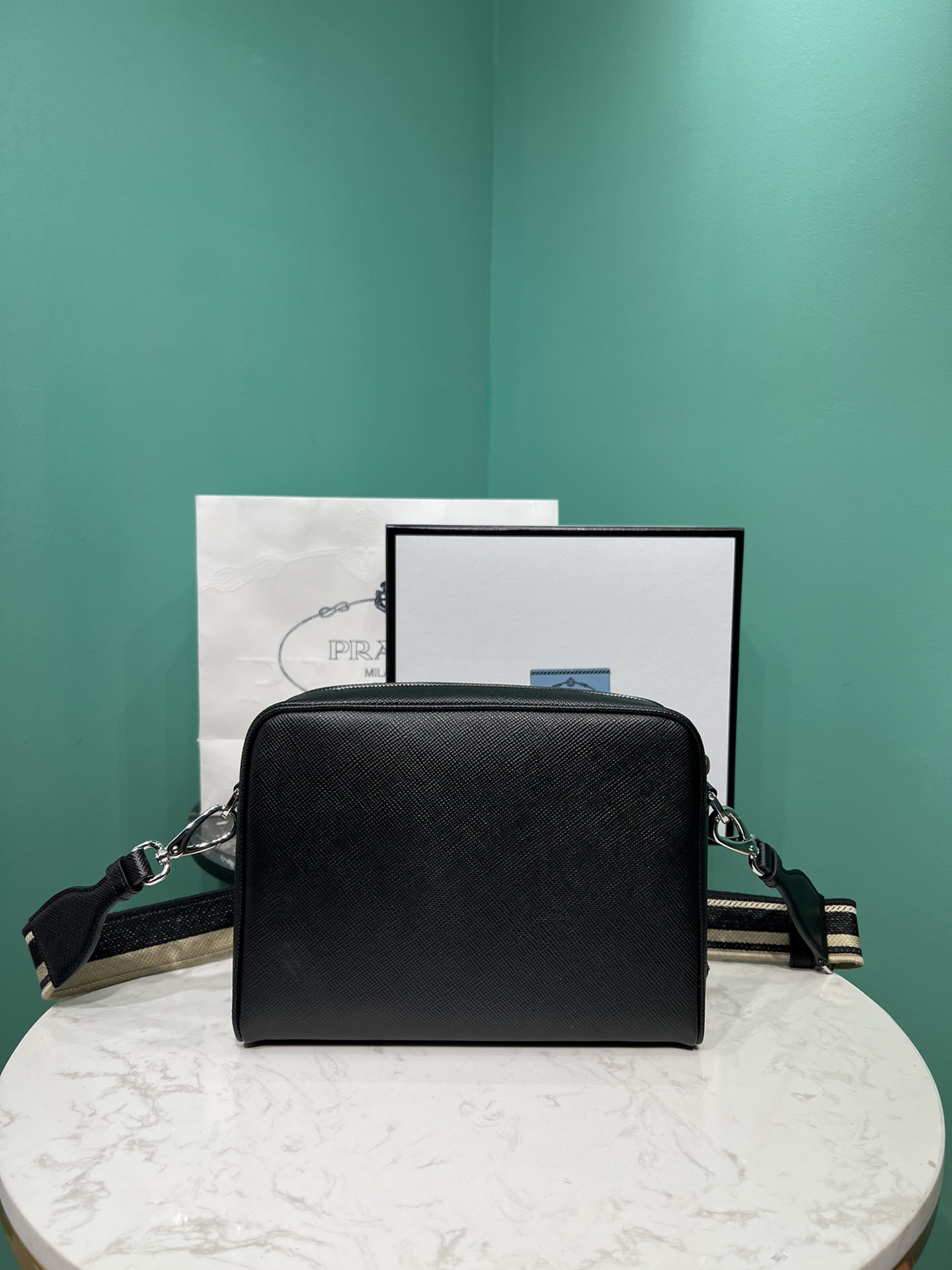 Prada Crossbody Bag-2VH152-24*18*6CM