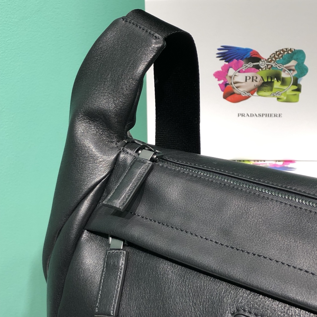 Prada Crossbody Bag-2VH125-32*32*9CM Prada Crossbody Bag-2VH125-32*32*9CM