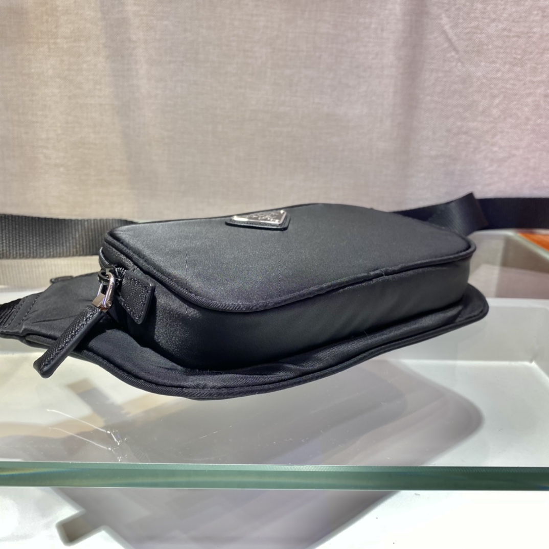 Prada 2VH128 Waist Bag -19*13*2.5CM Prada 2VH128 Waist Bag -19*13*2.5CM