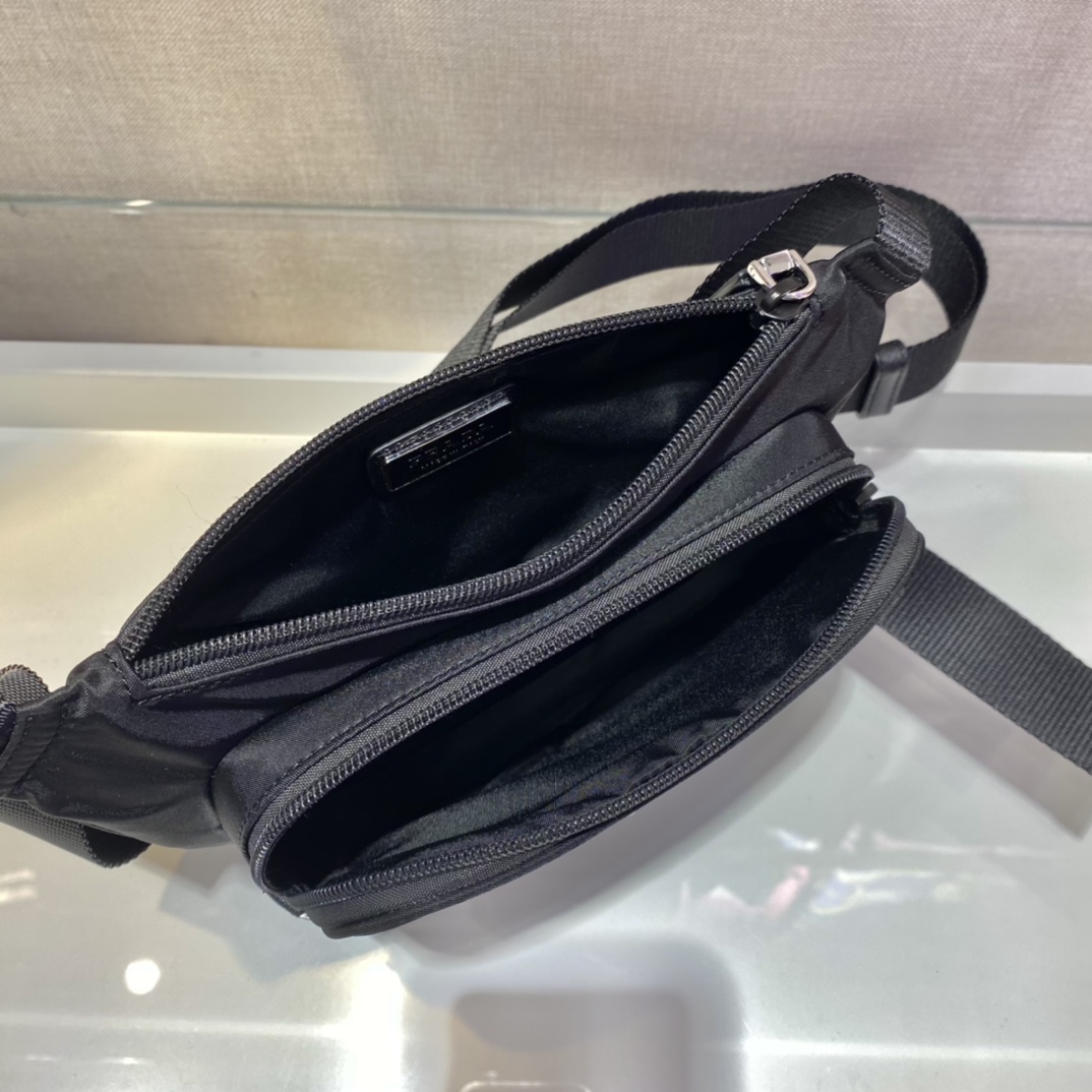 Prada 2VH128 Waist Bag -19*13*2.5CM Prada 2VH128 Waist Bag -19*13*2.5CM