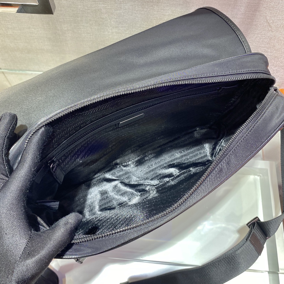 Prada 2VD039 Messenger Bag -33*24*8CM