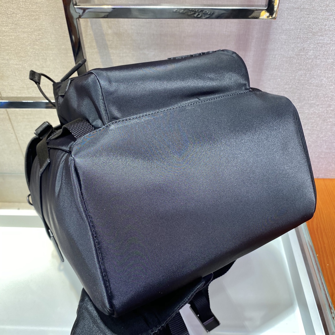 Prada 2VZ135 Backpack -27*45*17CM Prada 2VZ135 Backpack -27*45*17CM
