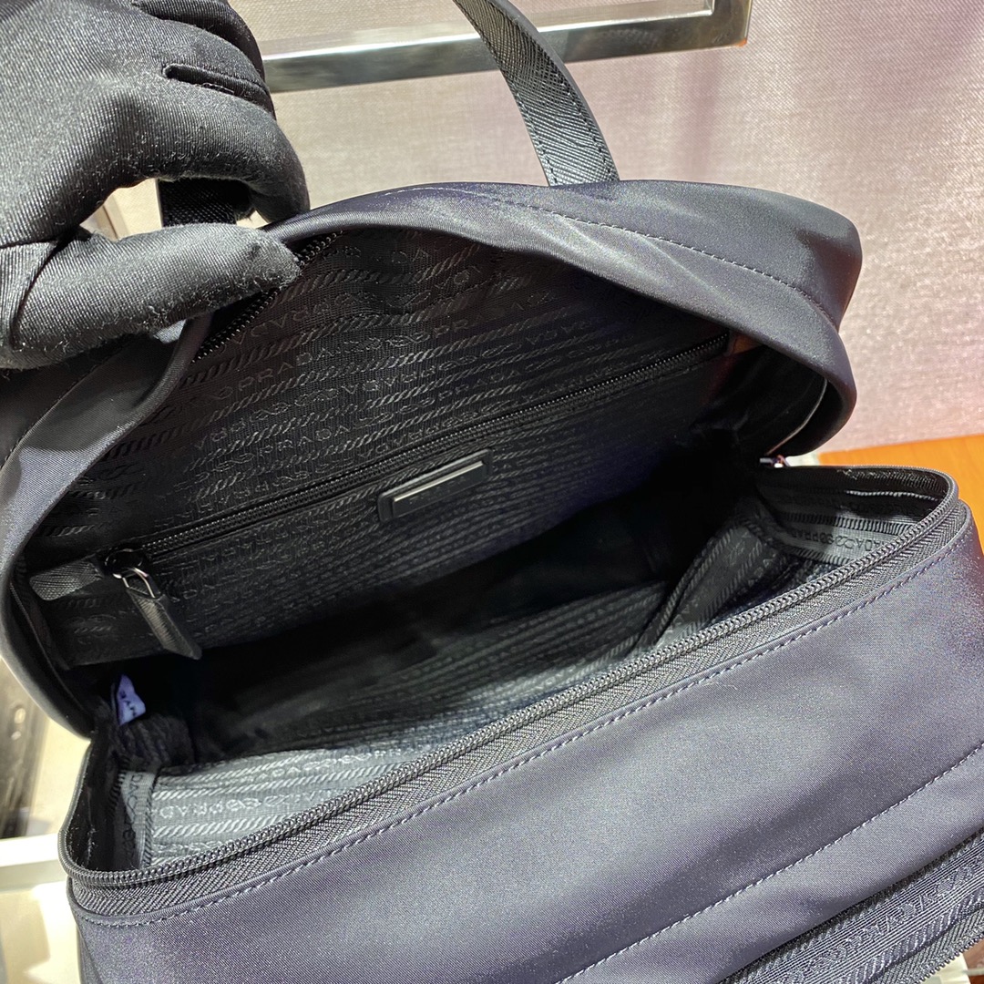 Prada 2VZ081 Backpack -30*38.5*19CM Prada 2VZ081 Backpack -30*38.5*19CM