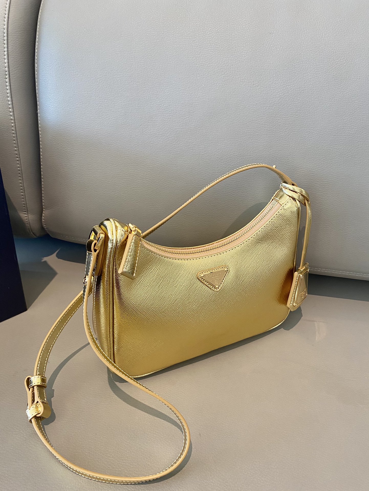 Prada Nylon 1BC204B Hobo Bag-23*17*6.5CM