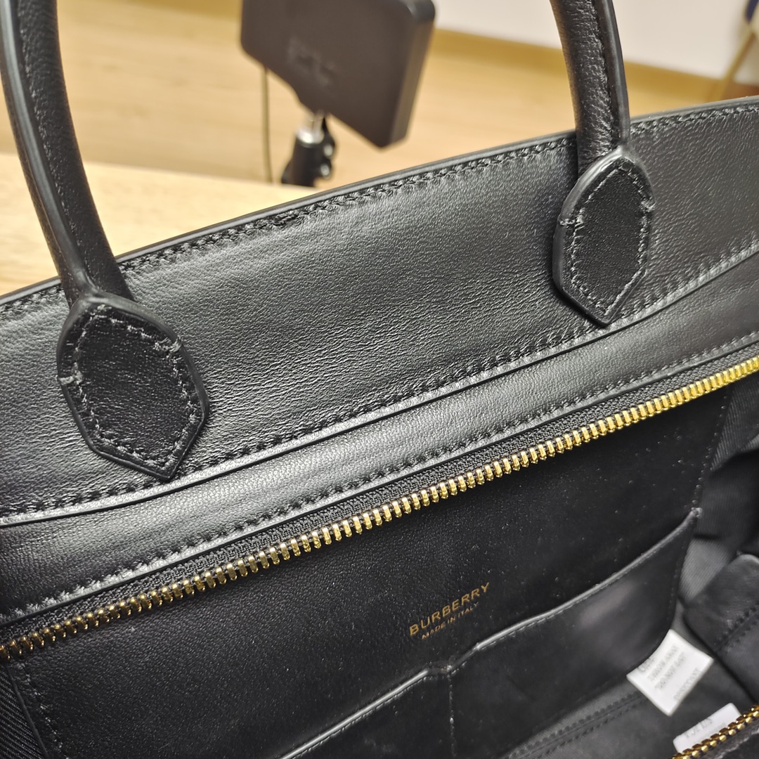 Burberry Tote Bag-28 x 13 x 23CM