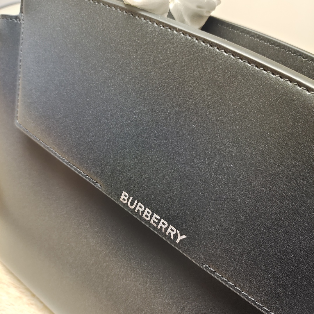 Burberry Tote Bag-28 x 13 x 23CM