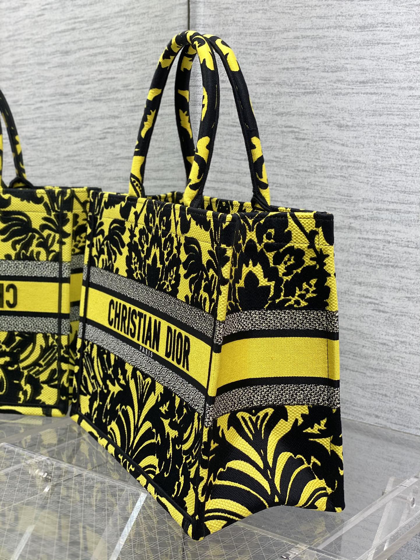 Diro Small Book Tote-36*18*28CM