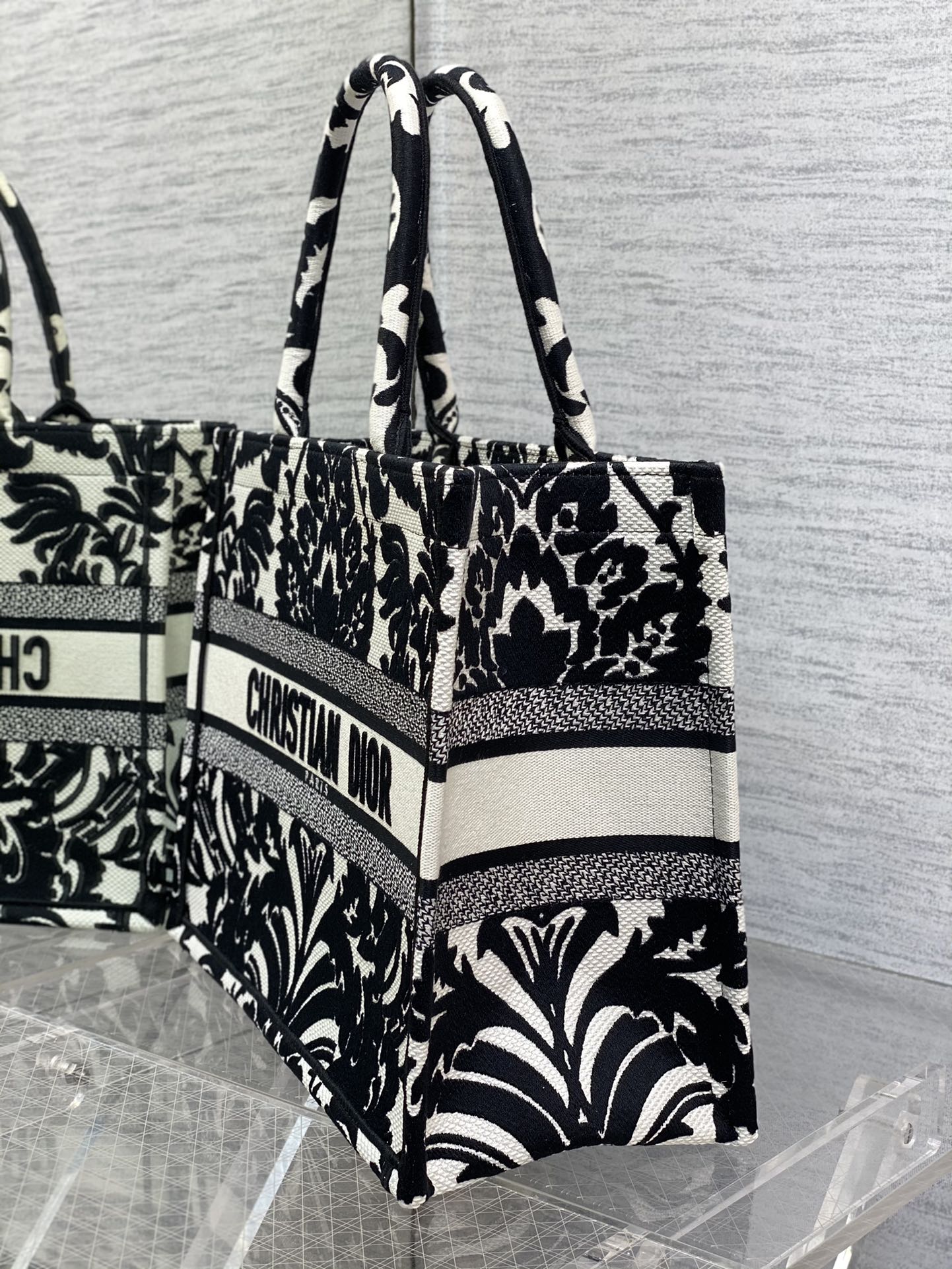 Diro Small Book Tote-36*18*28CM