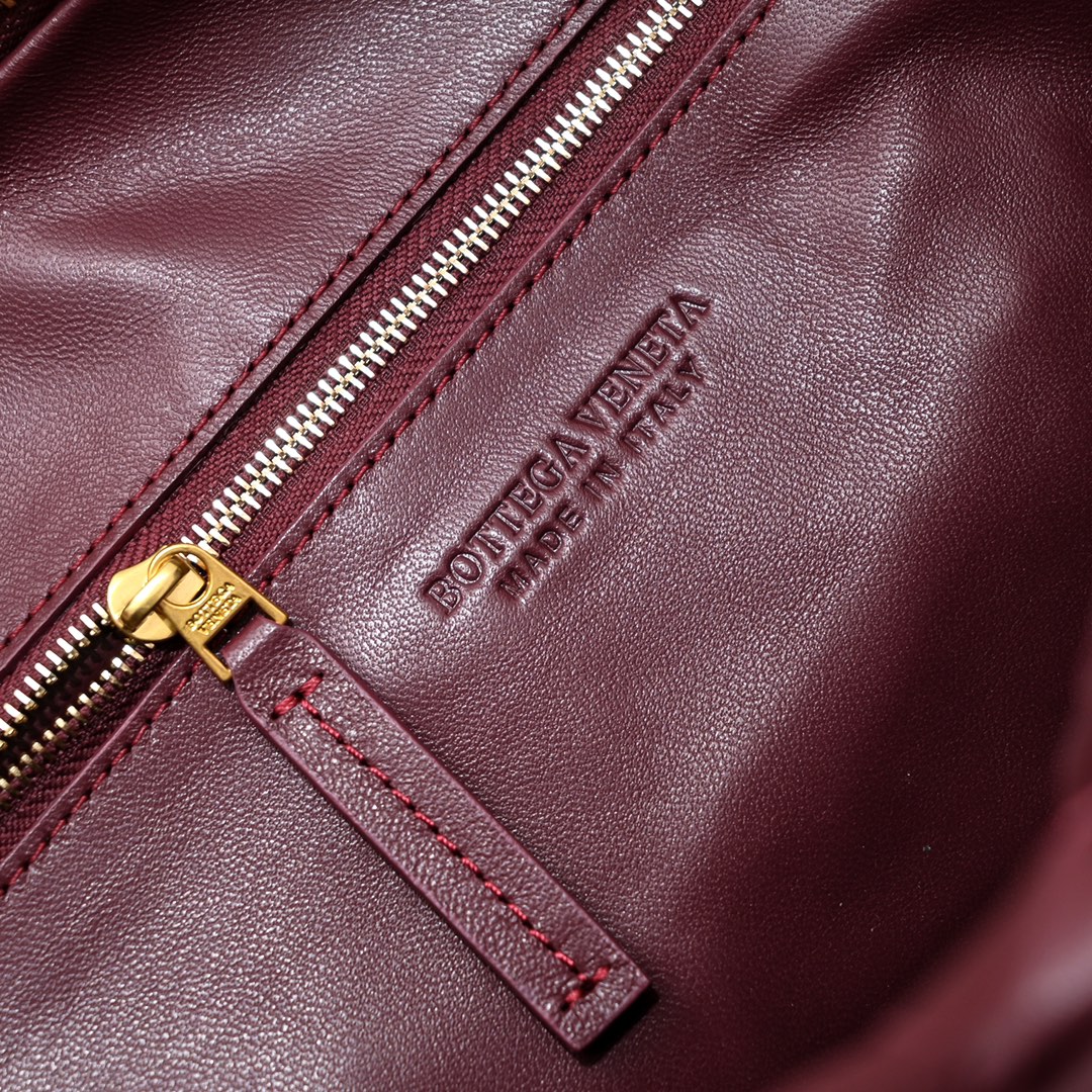 Bottega Veneta Jodie Hobo-40*48*16CM