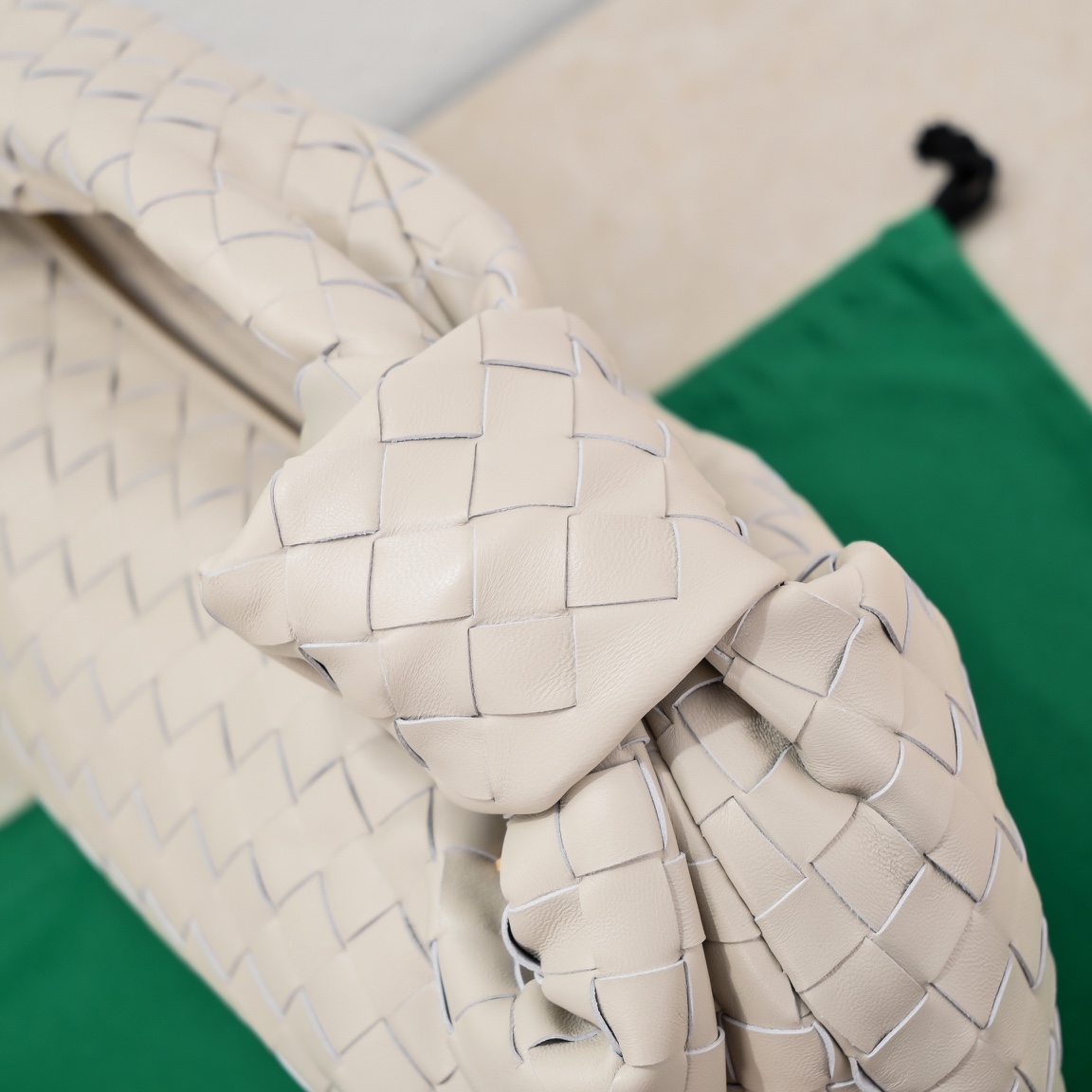 Bottega Veneta Jodie Hobo-40*48*16CM