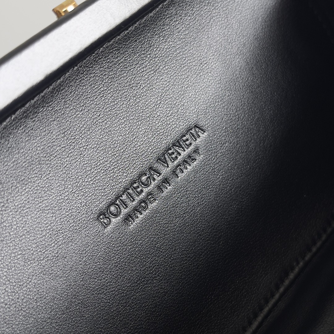 Bottega Veneta Knot Pouch-20.5*6*12.5CM