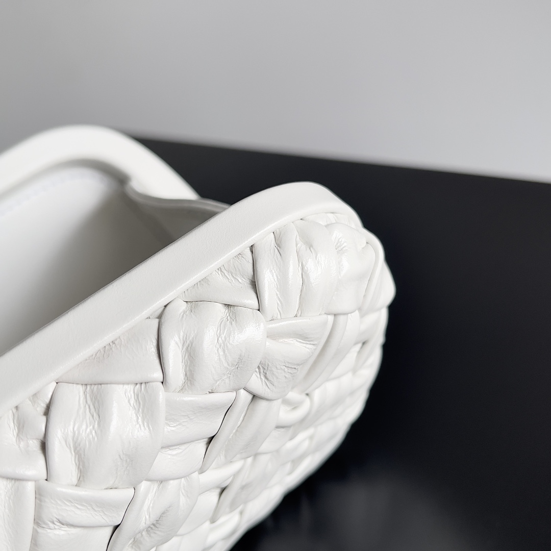 Bottega Veneta Knot Pouch-20.5*6*12.5CM