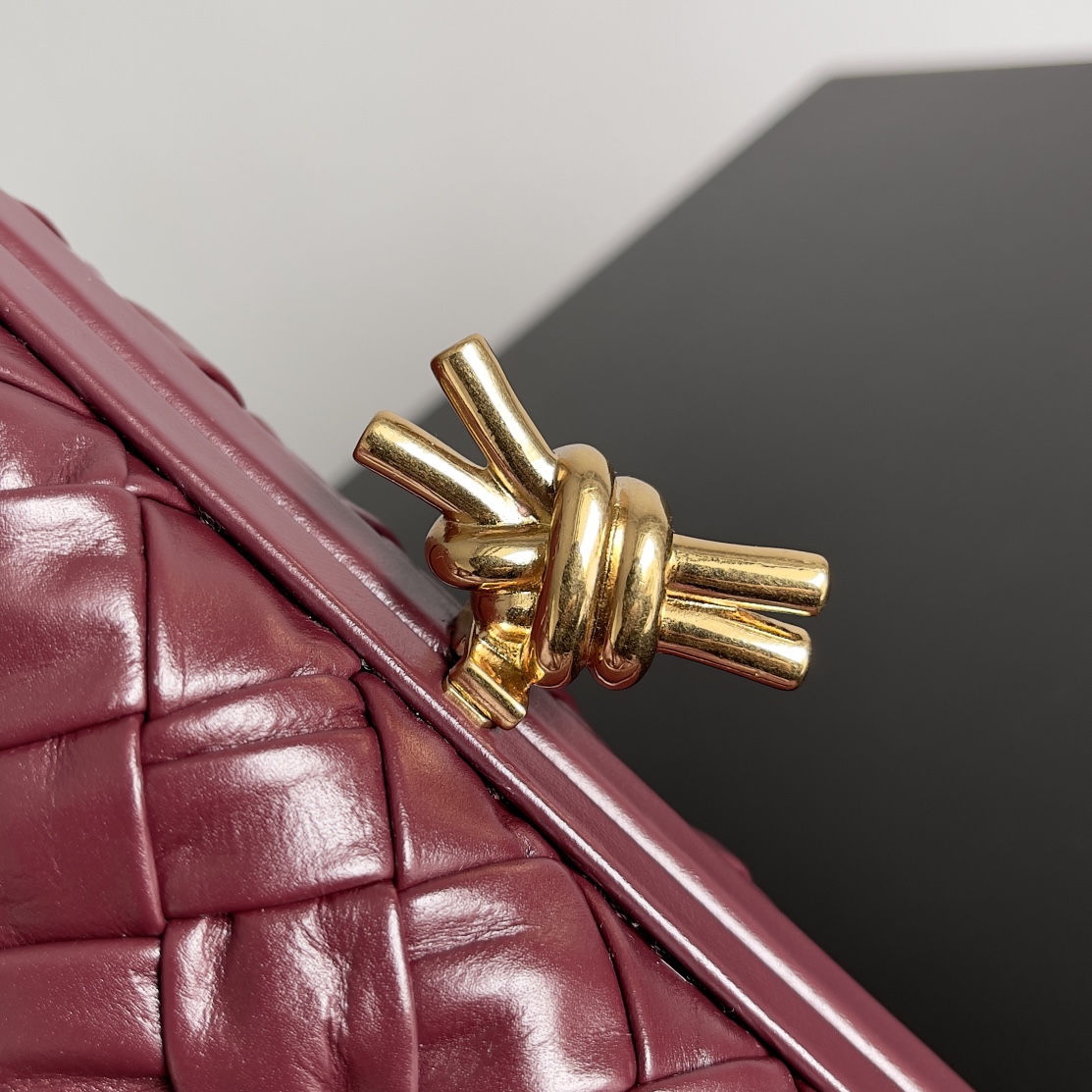 Bottega Veneta Knot Pouch-20.5*6*12.5CM