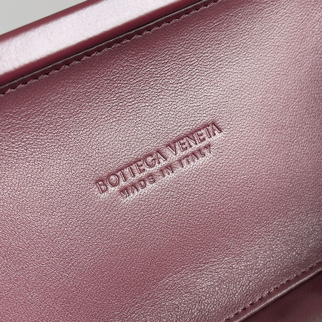 Bottega Veneta Knot Pouch-20.5*6*12.5CM
