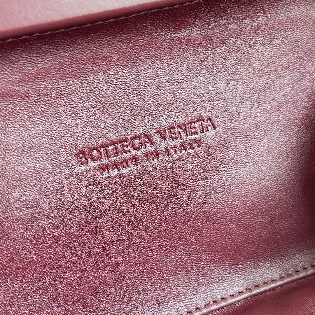 Bottega Veneta Knot Pouch-20.5*6*12.5CM