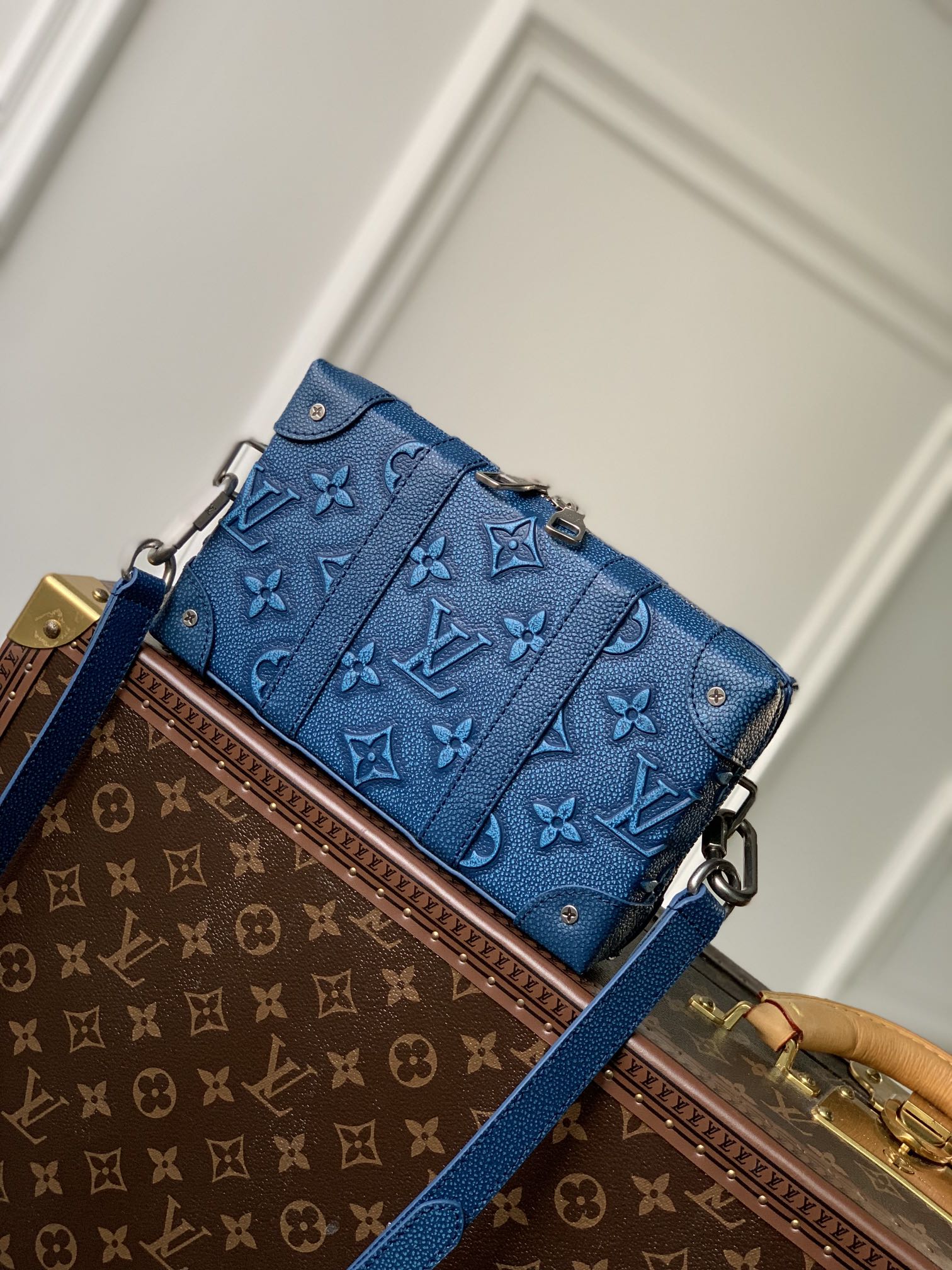 Louis Vuitton Soft Trunk-M81776-22.5*14*5 M