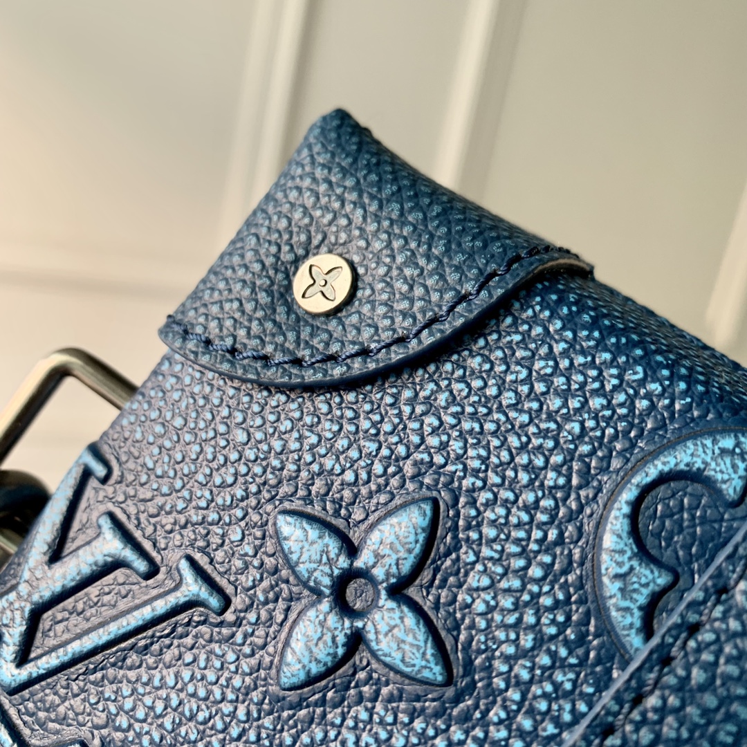 Louis Vuitton Soft Trunk-M81776-22.5*14*5 M