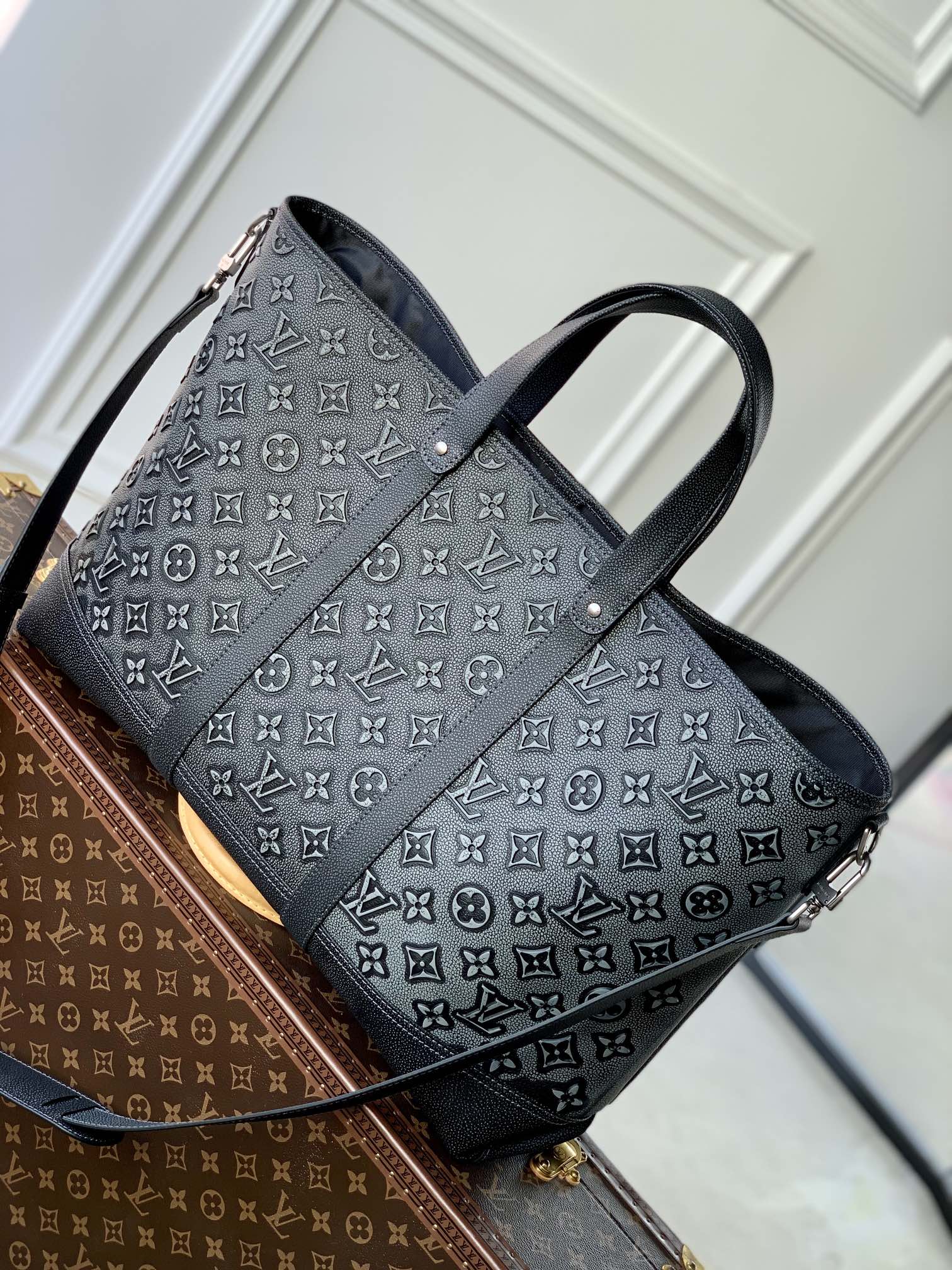 Louis Vuitton Roll Top Handbags M21371-60*37*15.5CM