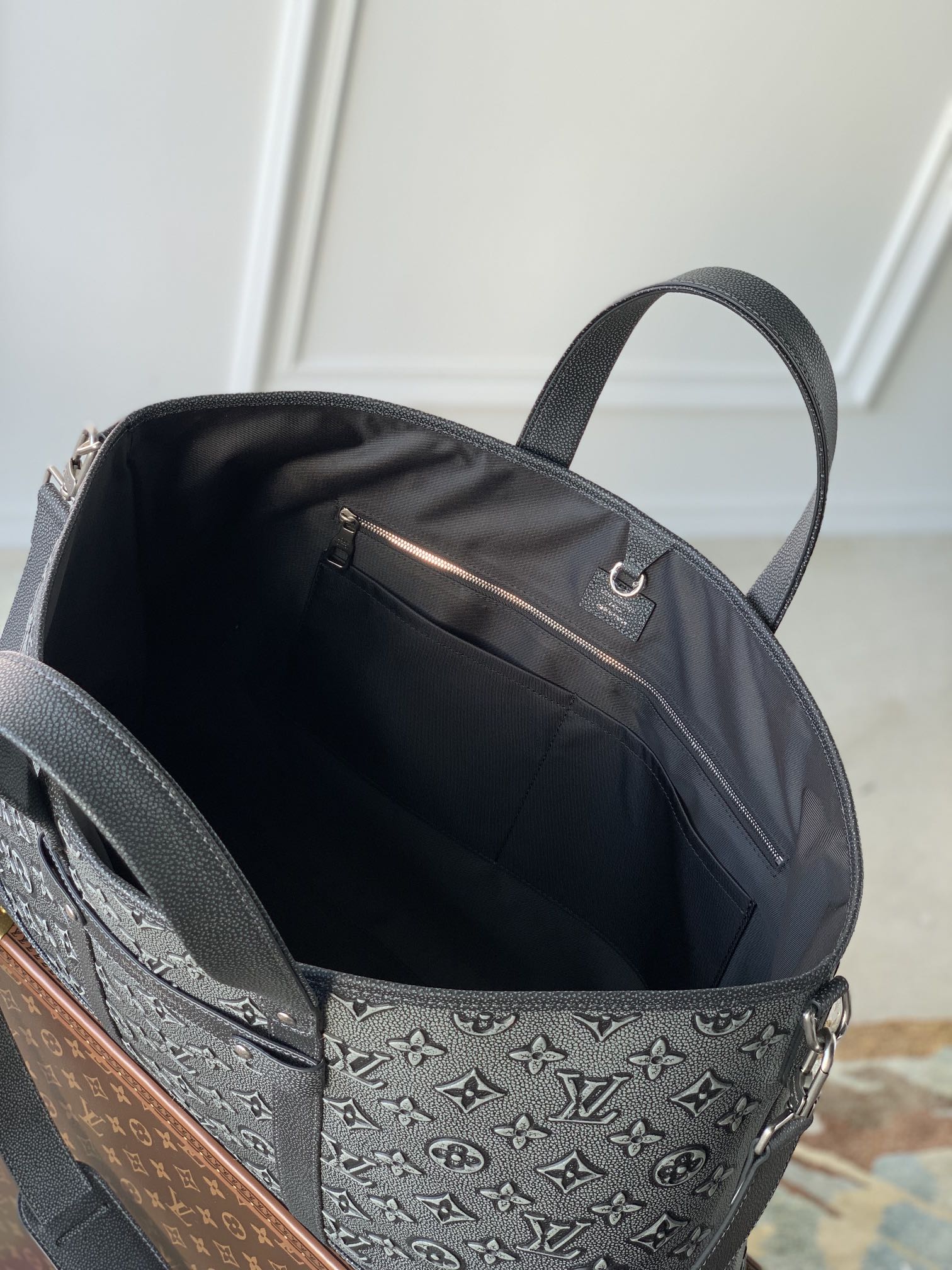 Louis Vuitton Roll Top Handbags M21371-60*37*15.5CM