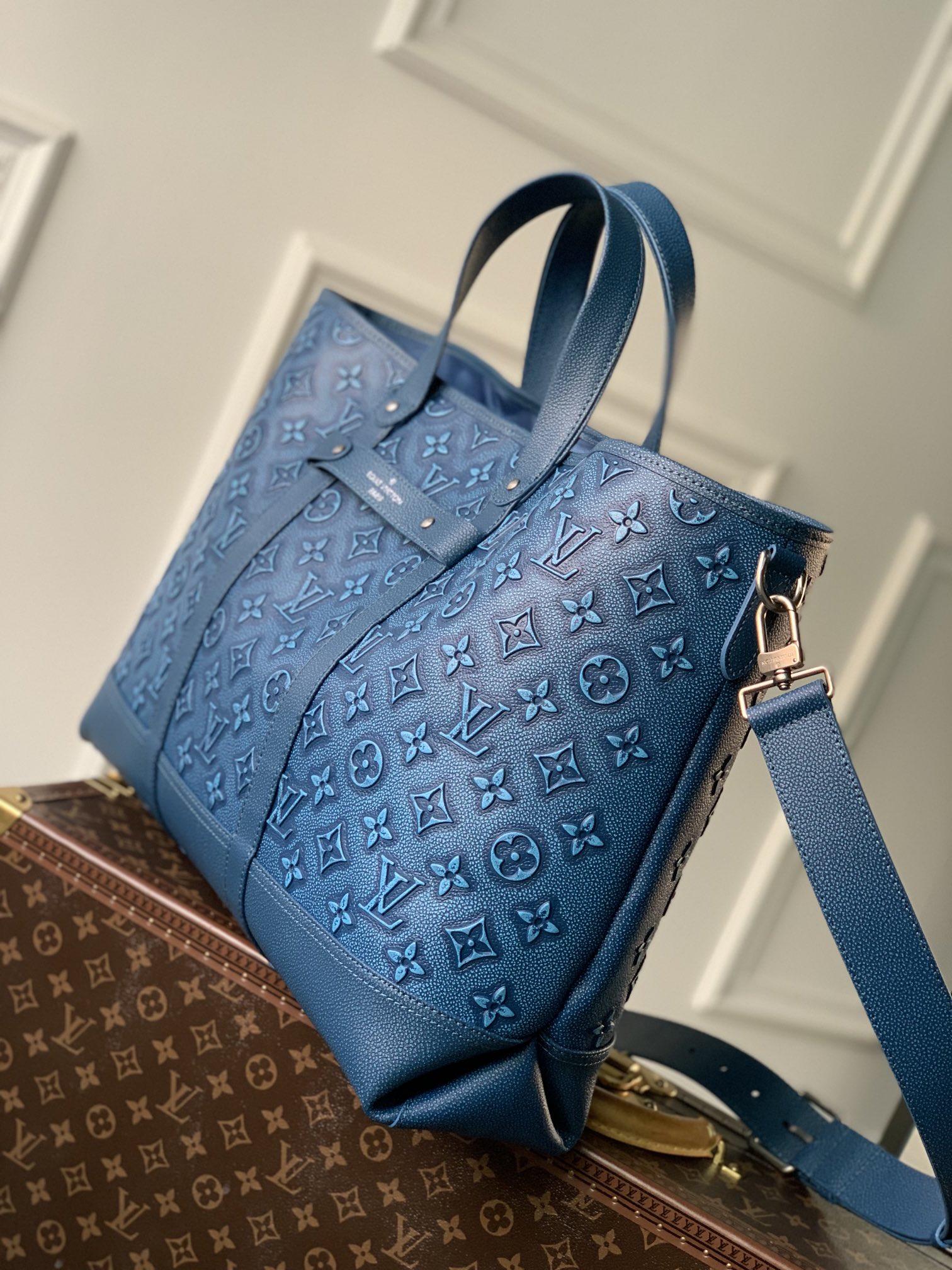 Louis Vuitton Roll Top Handbags M21371-60*37*15.5CM