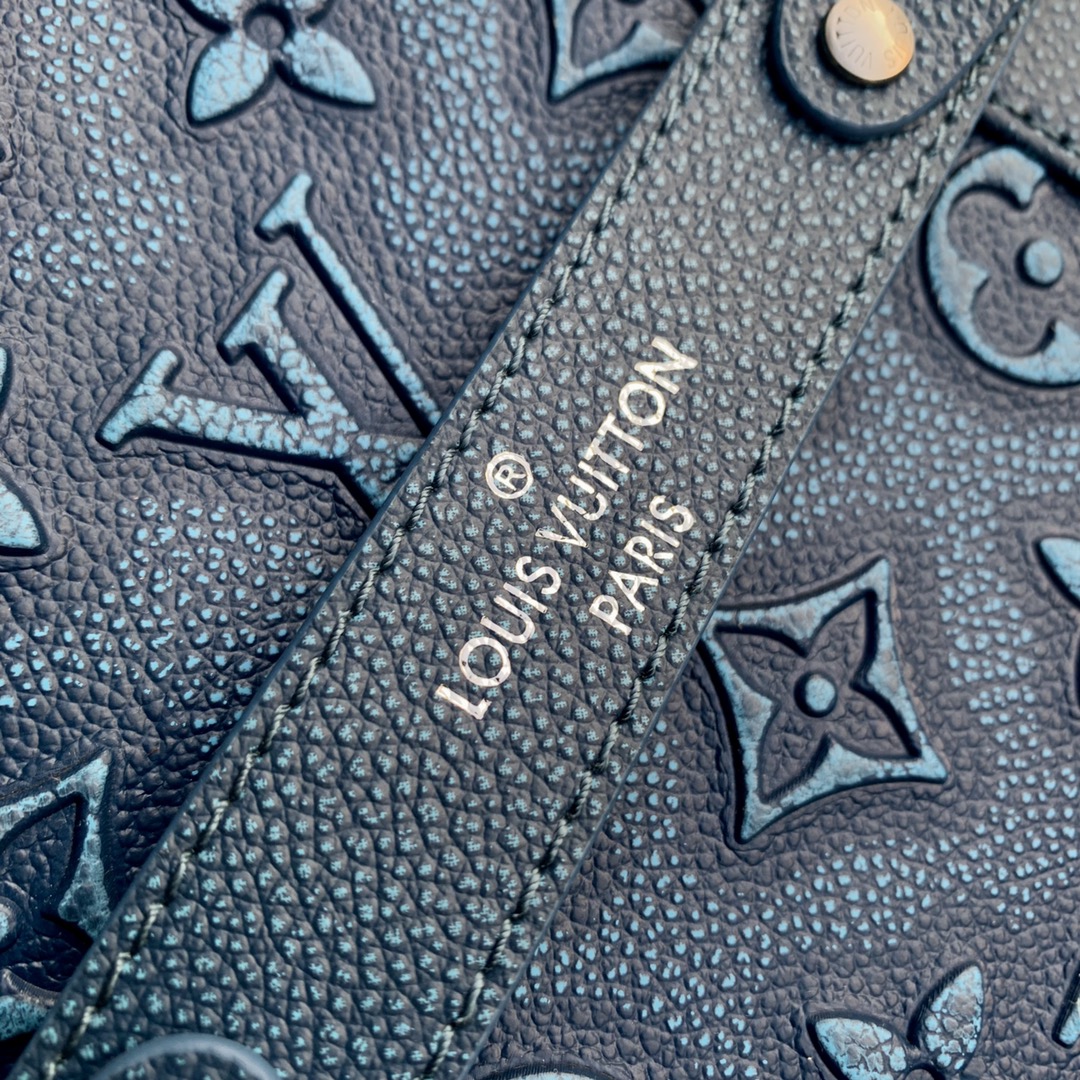 Louis Vuitton Roll Top Handbags M21371-60*37*15.5CM