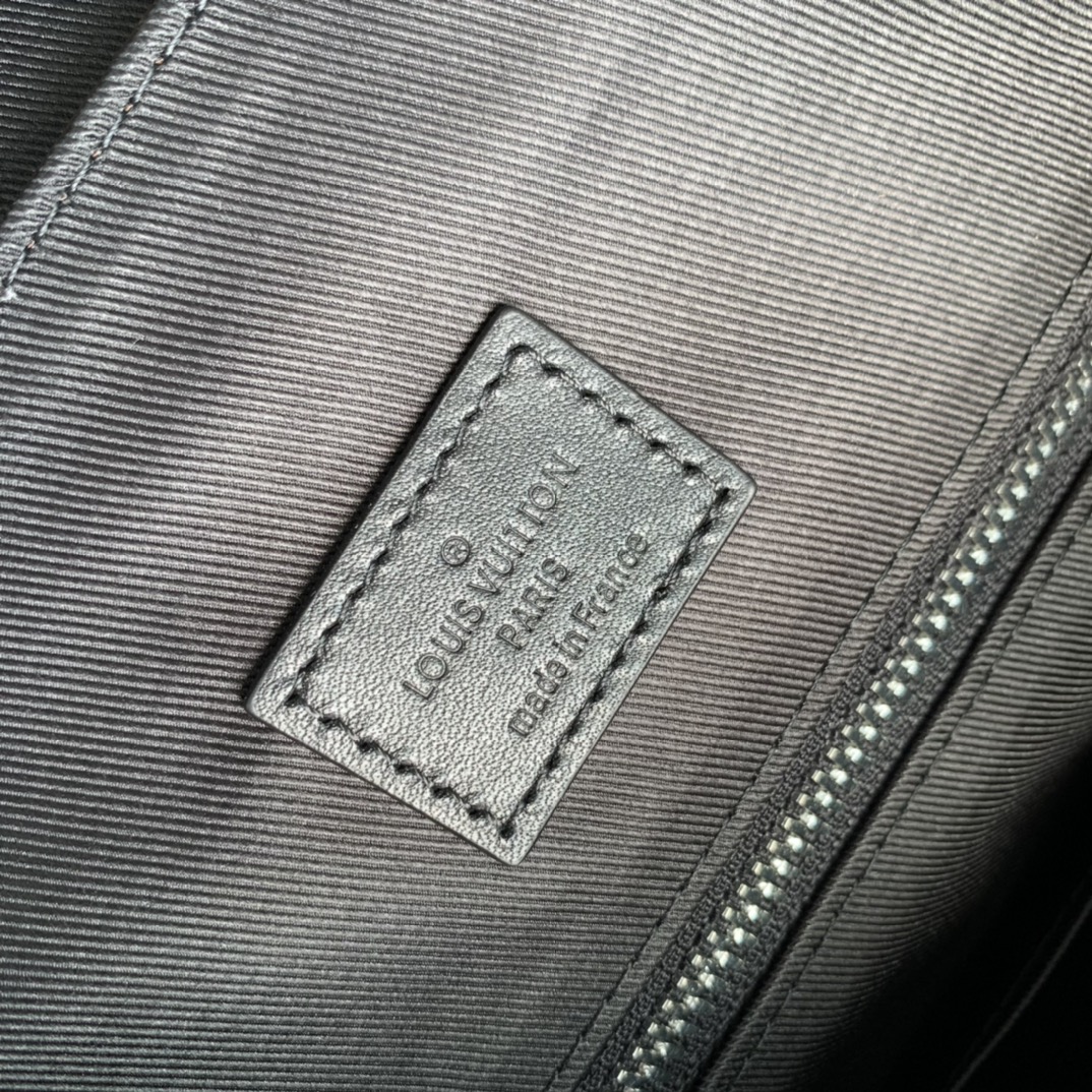 Louis Vuitton Christopher Backpack M46247-32*39*12CM